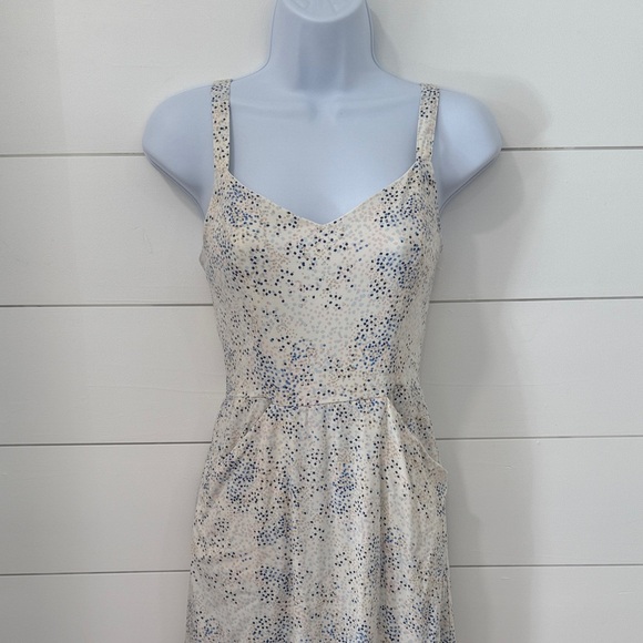 41 Hawthorn Dresses & Skirts - 41 Hawthorn Blue and White Patterned Maxi Dress